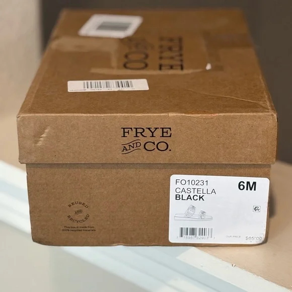 Frye & Co. Castella Women’s Black Sandal Size 6 Gun Metal Studs Adj. Strap NIB - Picture 10 of 10